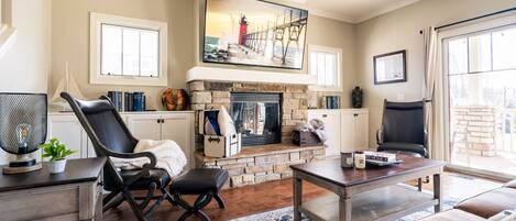 Smart TV, chimenea, Netflix y futbolito