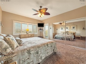 2 Schlafzimmer, Schreibtisch, Bügeleisen/Bügelbrett, kostenloses WLAN