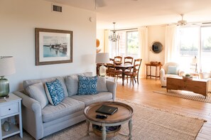 Smart-TV og DVD-spiller