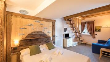 2 bedrooms, WiFi (free), bed sheets