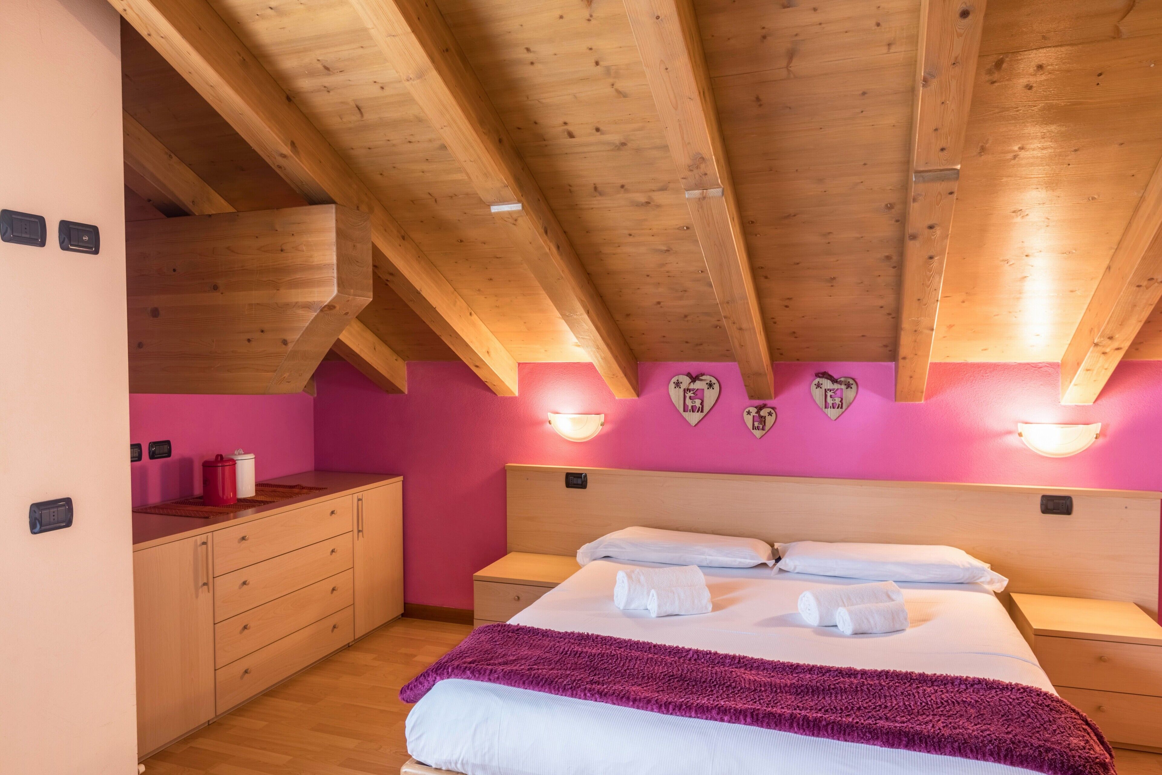 2 bedrooms, free WiFi, bed sheets