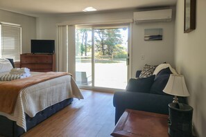 Internet, bed sheets