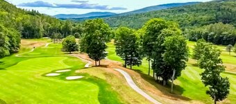 Efficient condo near slopes with kitchenette & great location