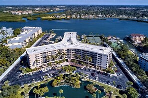 Unclassified image, 3 of 50, button