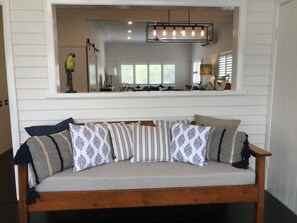 Smart TV, books, stereo