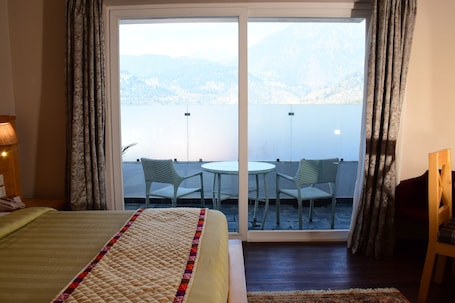 1 habitación, minibar y caja de seguridad en la habitación