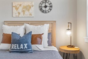 4 camere, una scrivania, ferro/asse da stiro, Wi-Fi gratuito