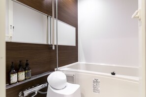 Standard Twin Room, 1 Bedroom, Non Smoking | Bathroom | Separate tub and shower, rainfall showerhead, free toiletries - Blue Cove Terrace (Miyakojima)