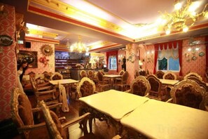 Dining - Victoria Castel (Nantou)