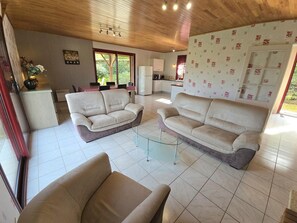 TV, fireplace - Country house in Domme with Wifi and fireplace (Domme)