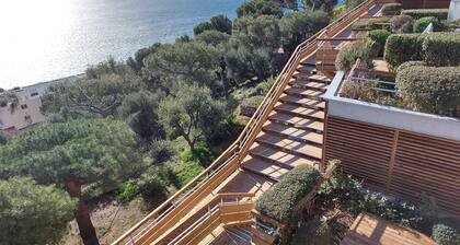 Sea view apartment ****