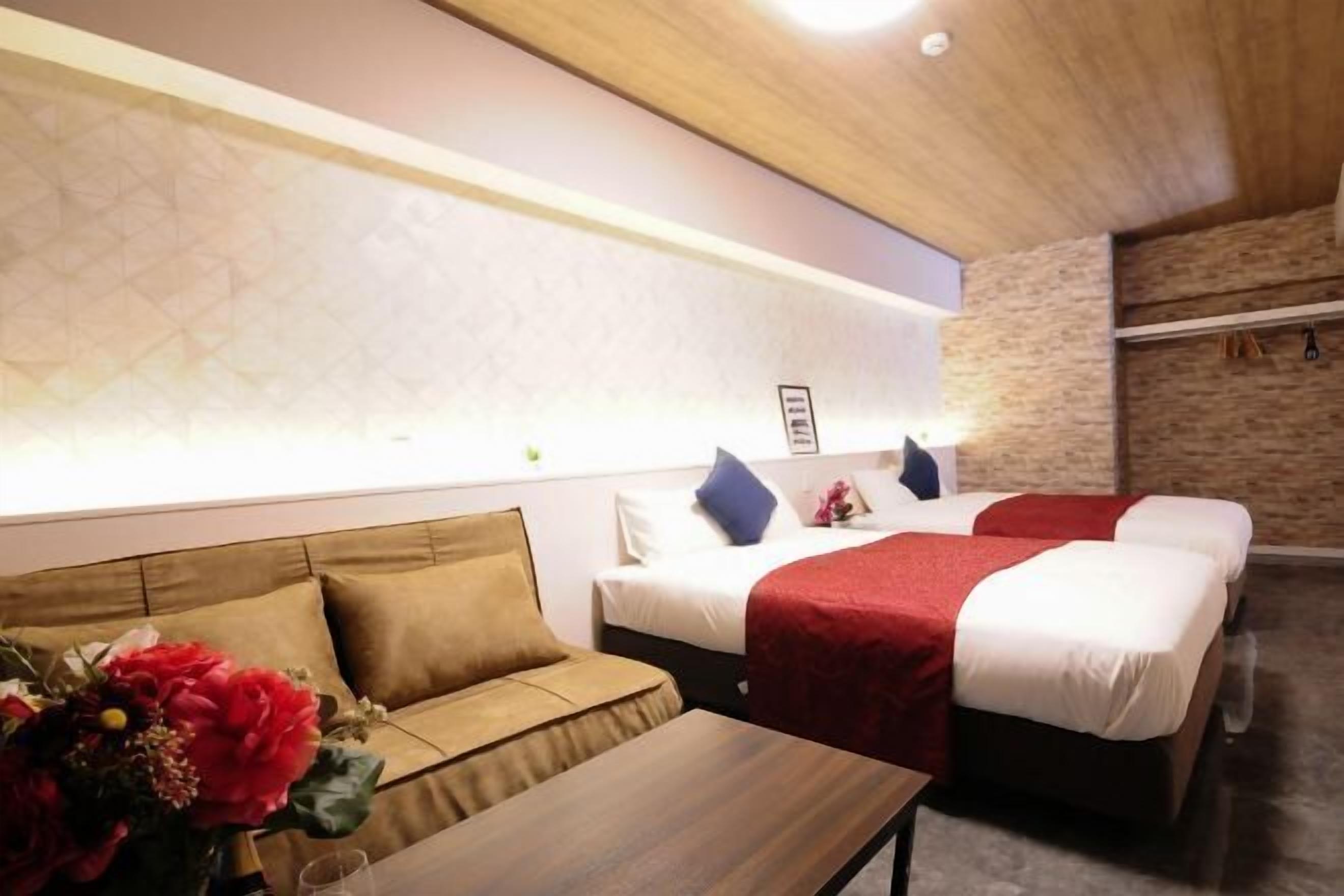 Copriletto in piuma, una cassaforte in camera, con stile personalizzato