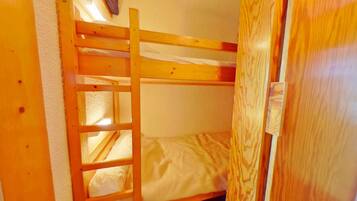 Fer et planche à repasser