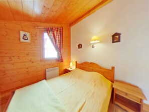 3 bedrooms