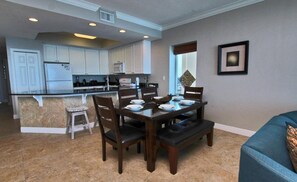 Condo, 2 Bedrooms | Dining
