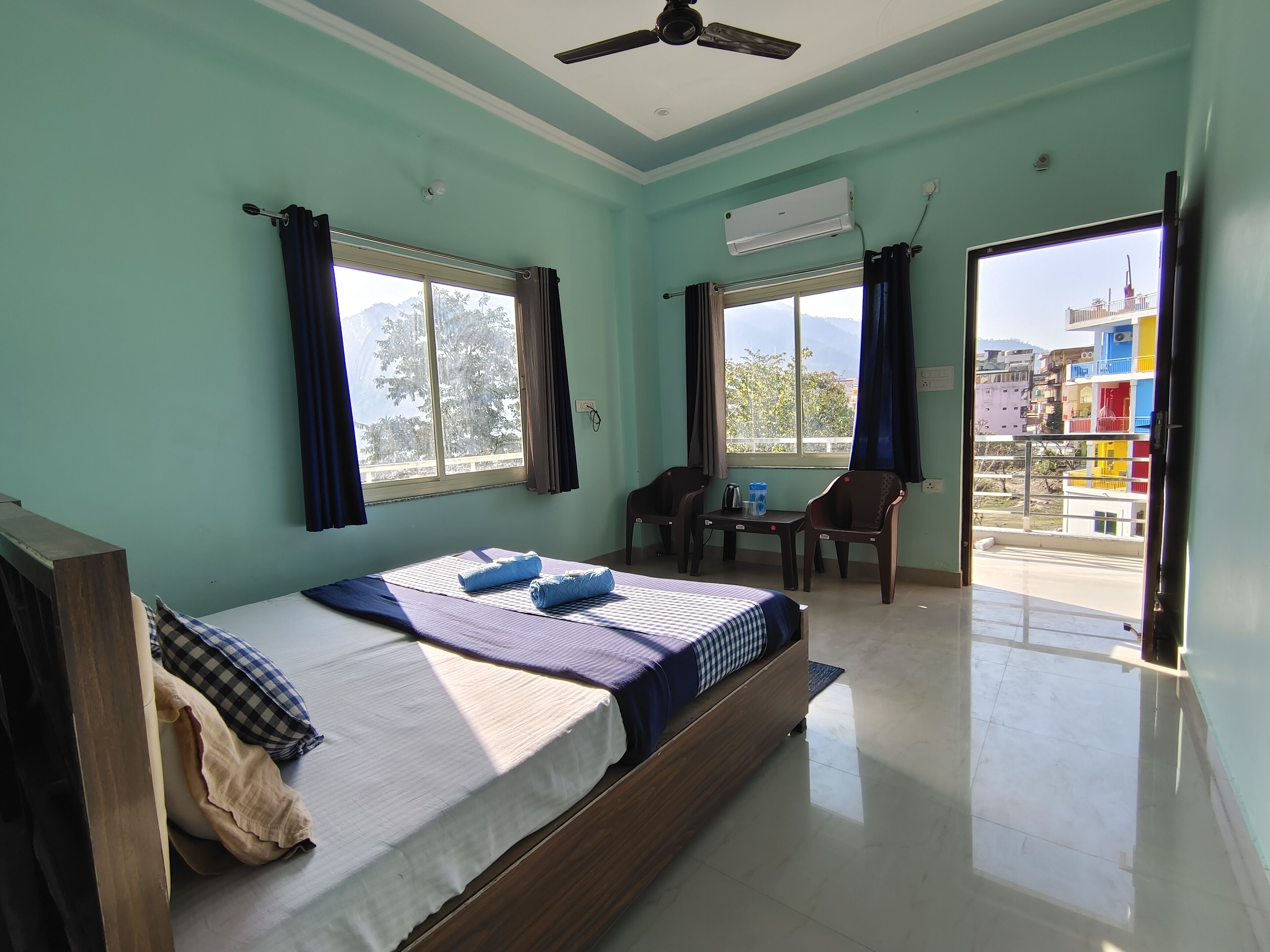 Super Deluxe Room | Soundproofing, free WiFi, bed sheets, wheelchair access