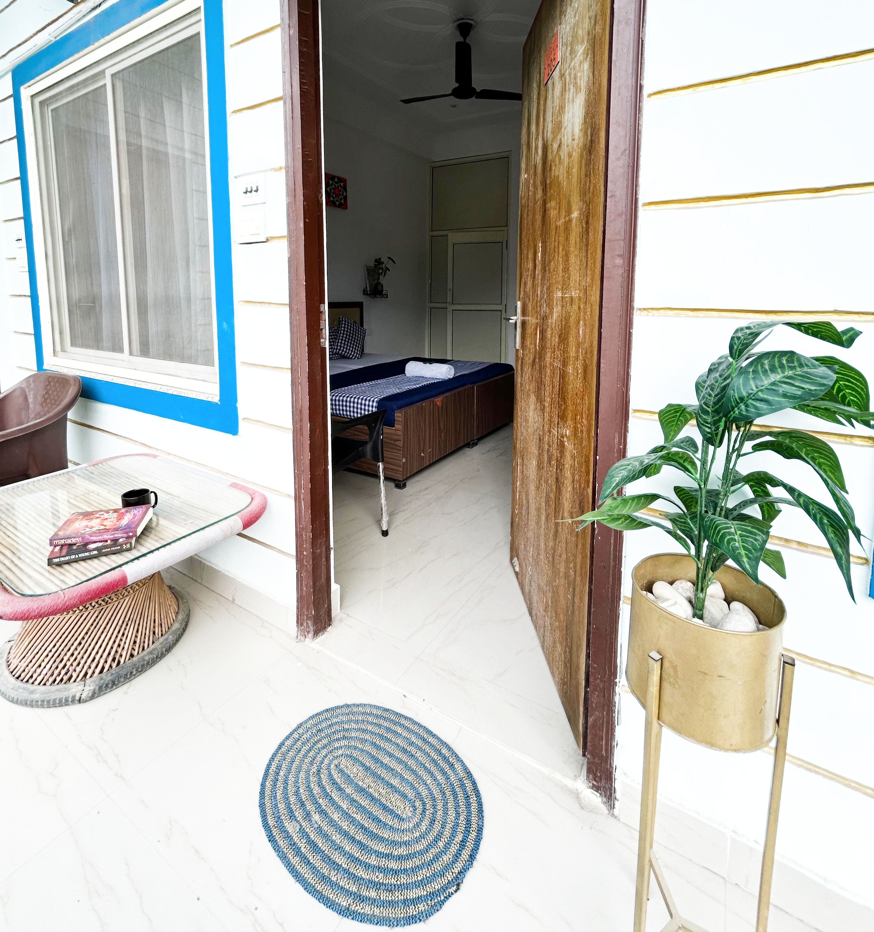 Deluxe Room | Living area