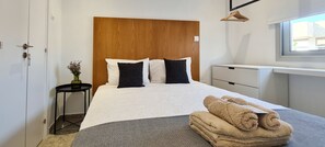 Apartamento de lujo | 2 dormitorios, sistema de insonorización, wifi gratis y ropa de cama