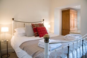 Apartment (3 Bedrooms)