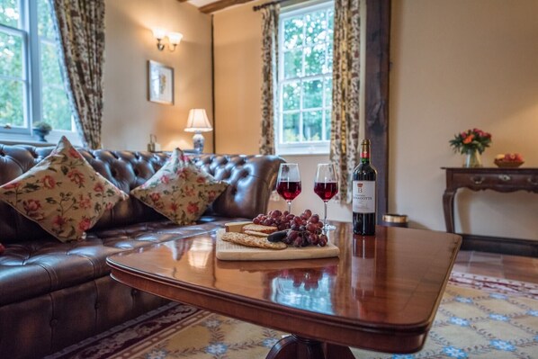 Interior - Cliftons Cottage, Clare (Sudbury)