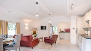 TV - Laurel Lodge Kingfishers (Woodbridge)