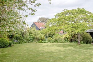Property grounds - Manor Lodge, Walberswick (Reydon)
