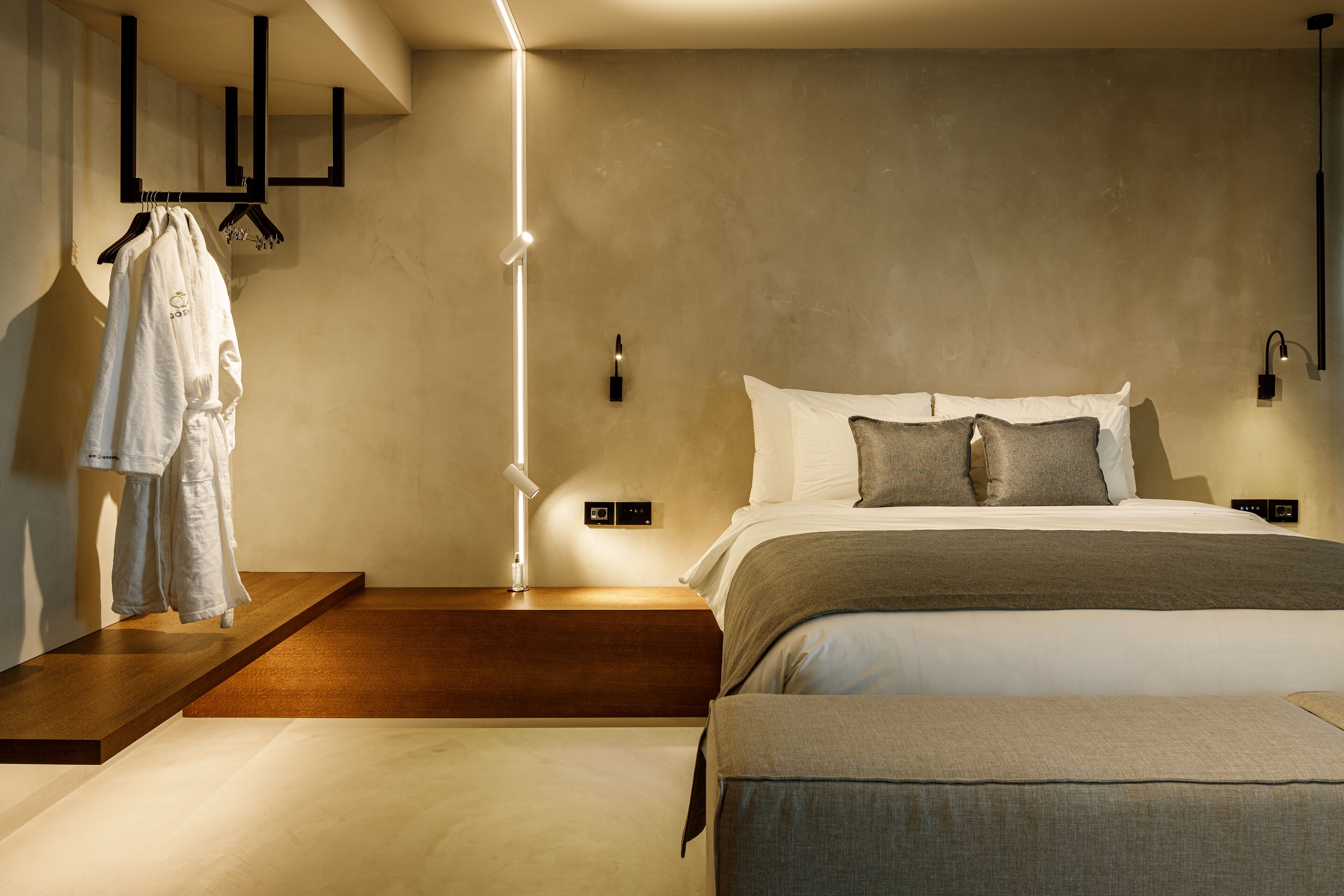 Literie hypoallergénique, surmatelas, minibar