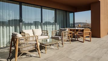 The Qosmo Suite | Terraza o patio