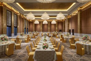 Pernikahan indoor