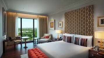 Deluxe Room (Horizon View) | Egyptian cotton sheets, premium bedding, down duvets, Tempur-Pedic beds