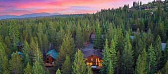 Black Bear by AvantStay | Spacious Lodge in Tahoe Donner w/ Game Room & Hot Tub