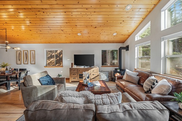 Smart-tv en een open haard