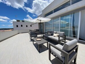 Terrace/patio - Wonderful modern, spacious and comfortable villa (Fornells)