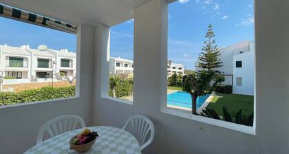 Spacieux dans un quartier calme prĂšs de la mer