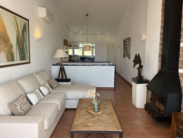 TV, fireplace - In a very quiet area within the town (Fornells)