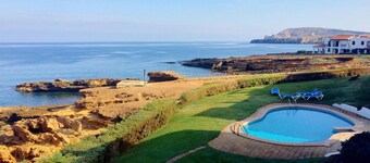 Viste e piscina a Playas de Fornells