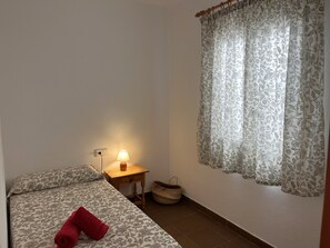 3 chambres, fer et planche Ă repasser, Wi-Fi gratuit, draps fournis