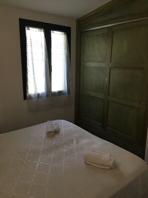 1 bedroom, iron/ironing board, WiFi
