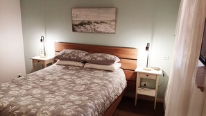 1 chambre, fer et planche à repasser, Wi-Fi, literie fournie