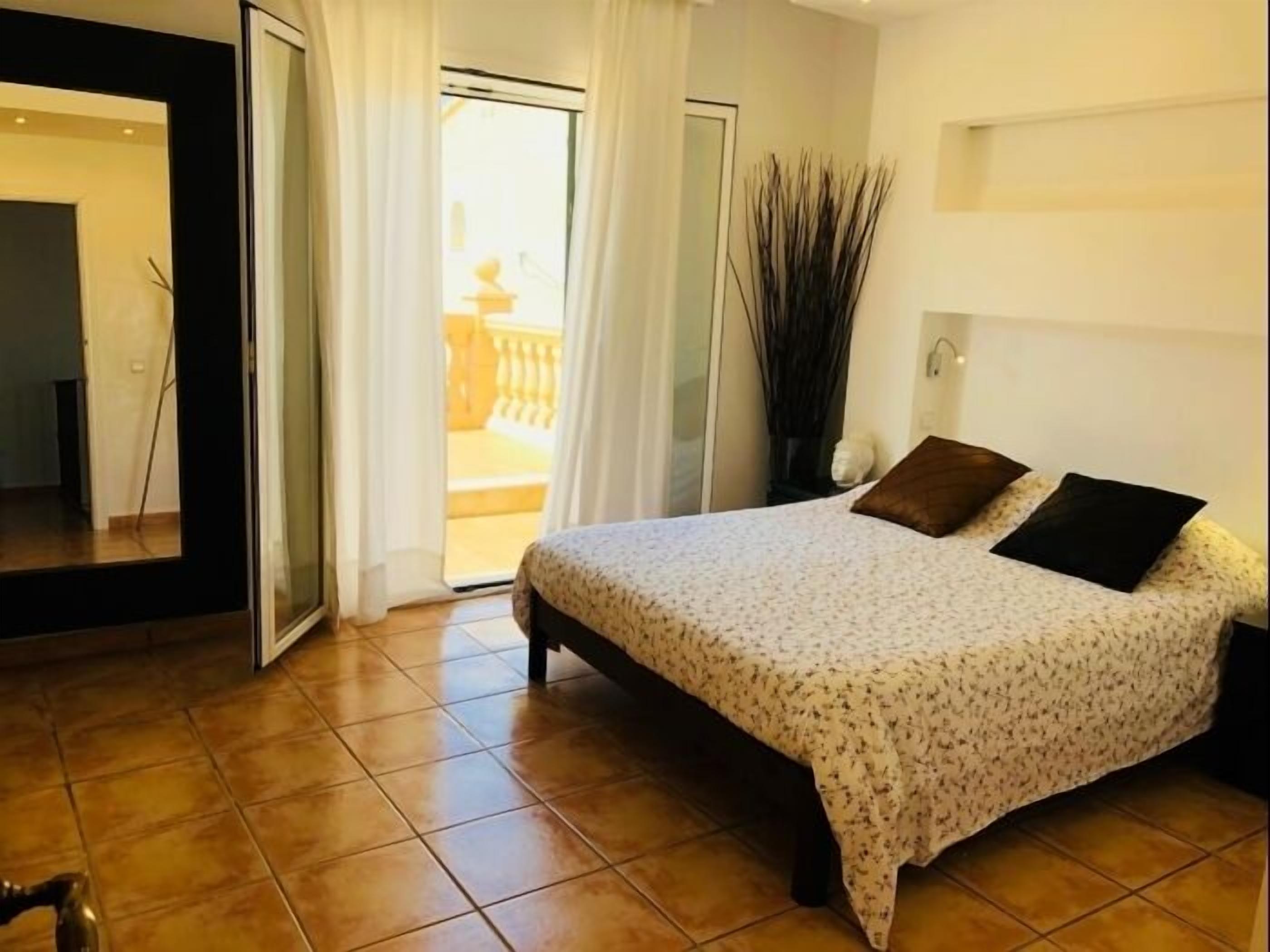 3 Schlafzimmer, Bügeleisen/Bügelbrett, Internetzugang, Bettwäsche