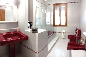 Baignoire, bidet