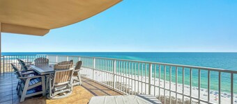 LUXURY EAST SIDE CORNER UNIT, VIEW OF THE PERDIDO PASS, TONS OF KIDS AMENITIES!