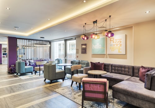 Premier Inn Banbury Town Centre - Castle Quay