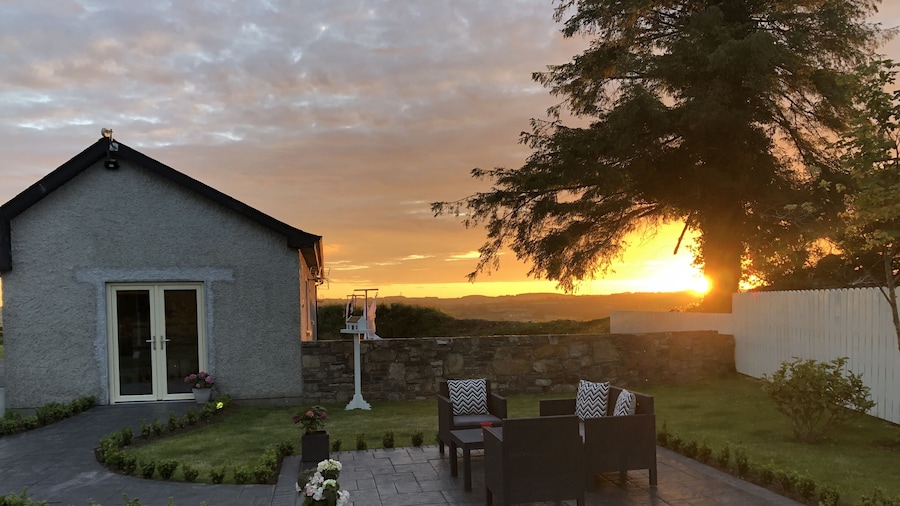 The Lodge - Rural Tipperary Bordering Kilkenny