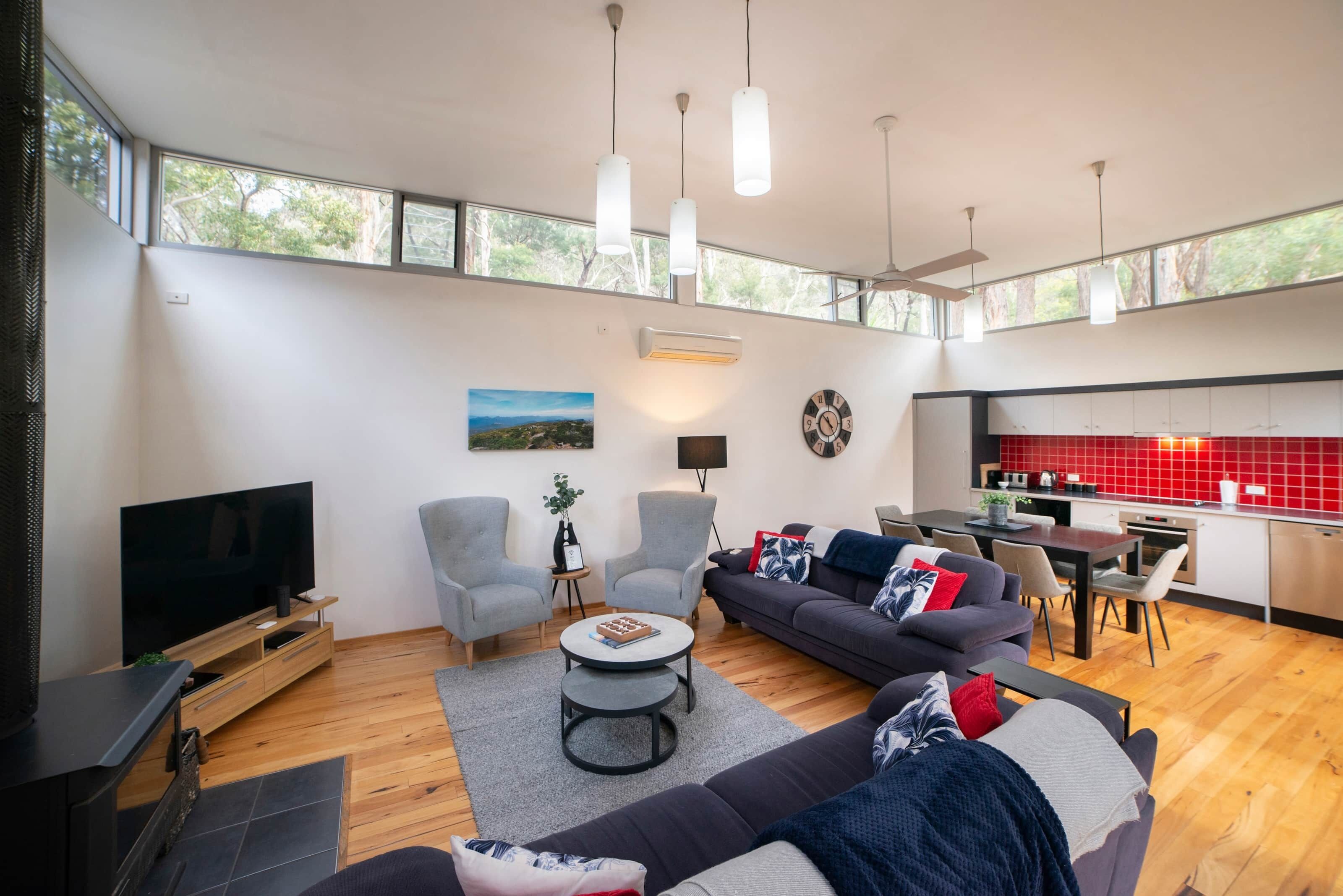 智能电视、壁炉