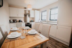 Bow Cottage | Private kitchen | Full-sized fridge, microwave, oven, stovetop