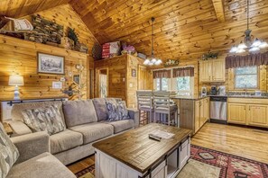TV, fireplace - Lil Country Cabin: Big Fun in the Smokies! (SEVIERVILLE)
