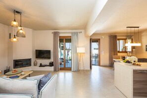 Smart-TV, Kamin, Videospiele, Tischtennisplatte