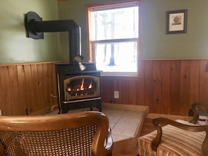 Interior - The Quiet Spot Cabin (Naples)