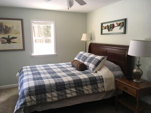 2 bedrooms, desk, iron/ironing board, free WiFi